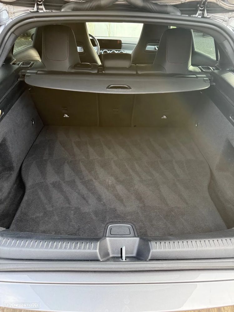 Mercedes-Benz CLA 250 e Shooting Brake AMG Line - 21