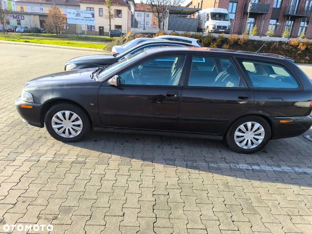 Volvo V40 1.8 - 2