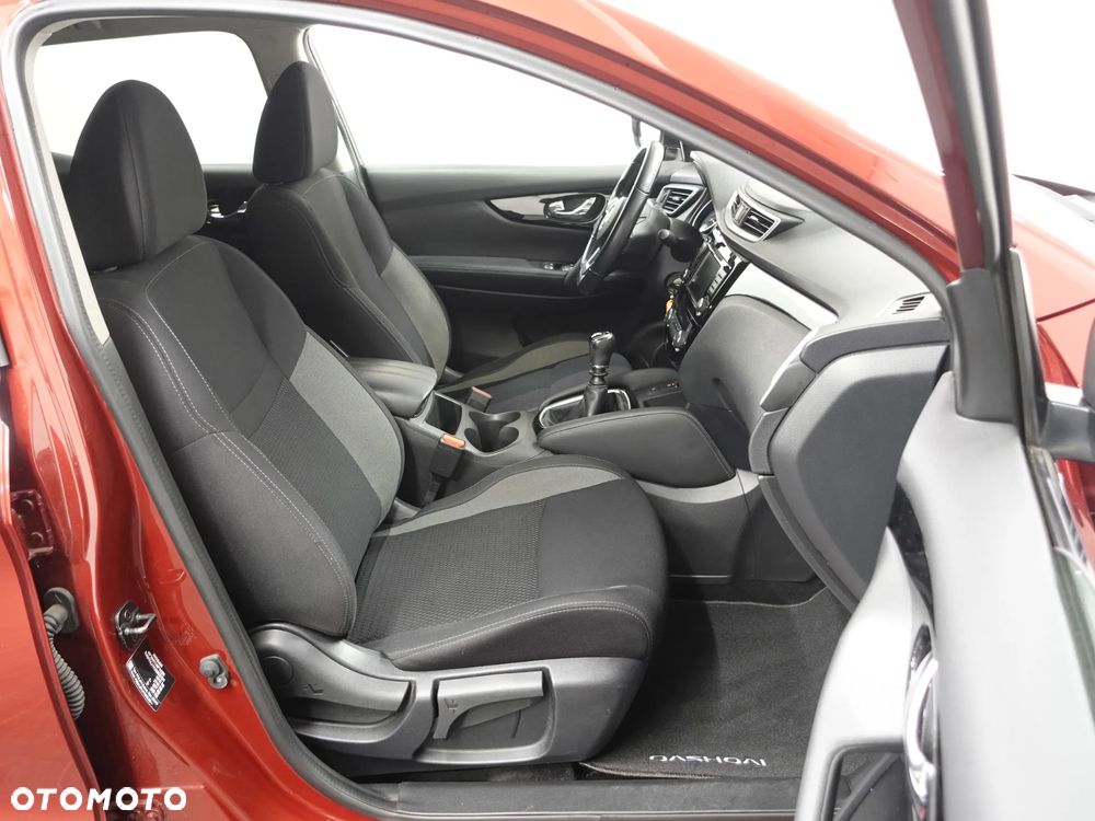 Nissan Qashqai 1.3 DIG-T Acenta - 24