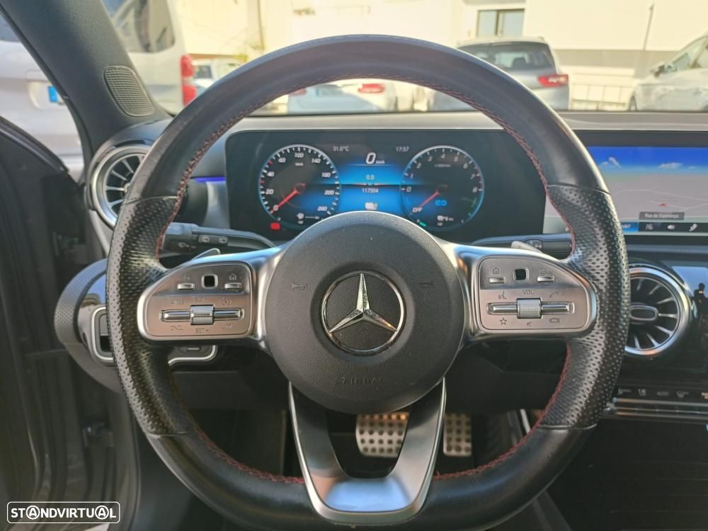 Mercedes-Benz A 250 e AMG Line - 8