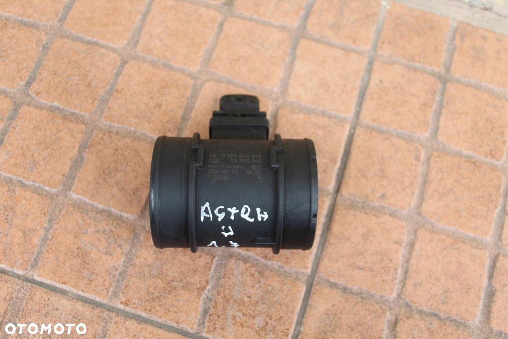 PRZEPŁYWOMIERZ PRZEPŁYWKA OPEL ASTRA H 1.7 CDTI 55350048 0281002618 - 2