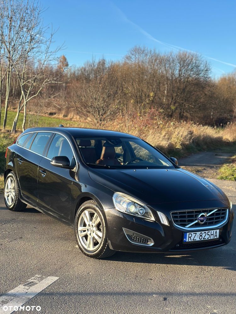 Volvo V60 T3 Summum - 18