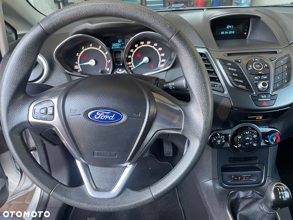 Ford Fiesta 1.25 Champions Edition - 6