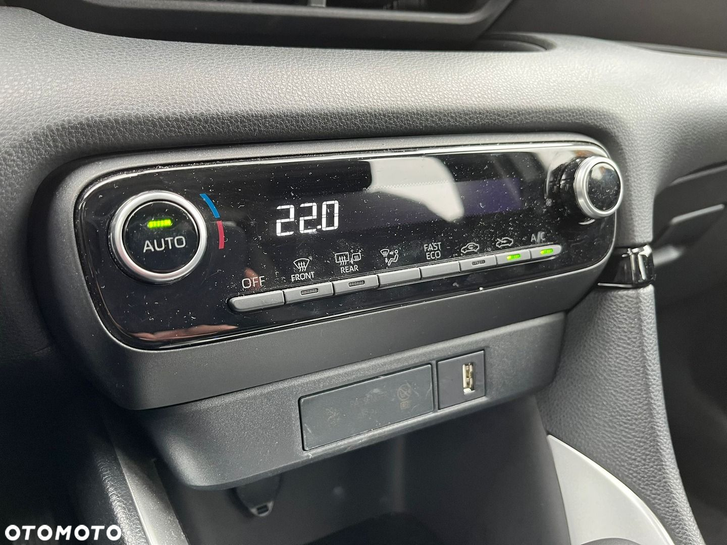 Toyota Yaris - 18
