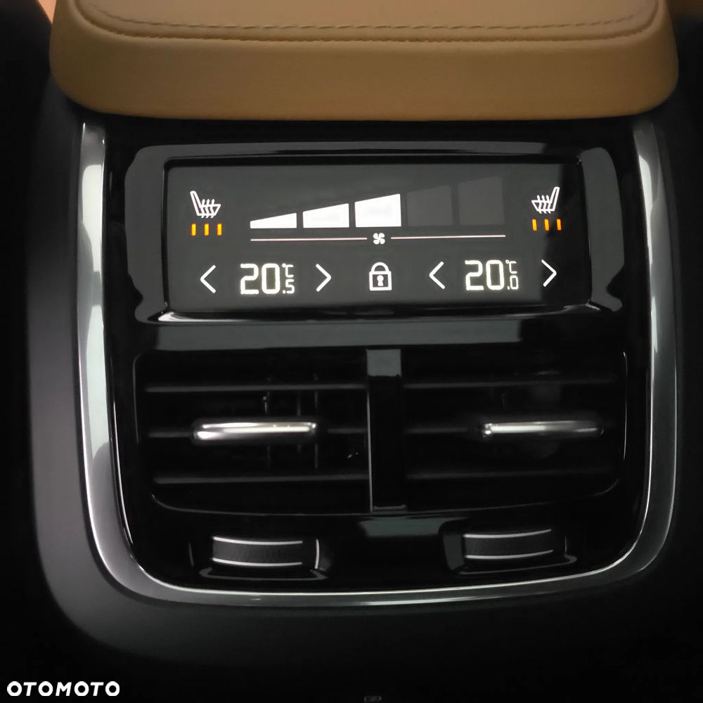 Volvo XC 90 - 28