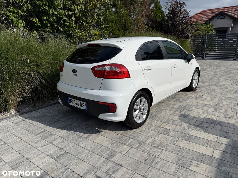 Kia Rio 1.2 Business Line - 30