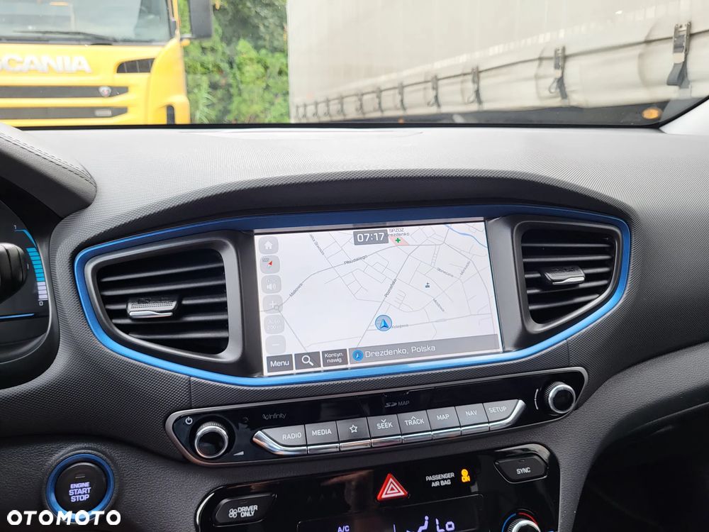 Hyundai IONIQ Plug-in hybrid Platinum - 23
