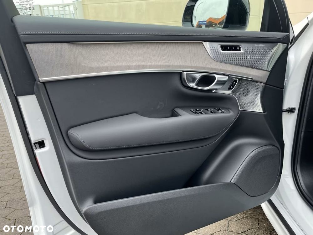 Volvo XC 90 T8 AWD Ultra Dark - 16