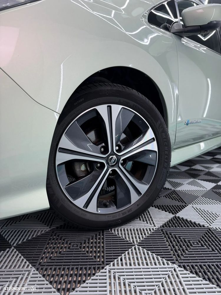 Nissan Leaf 40 kWh N-Connecta - 3