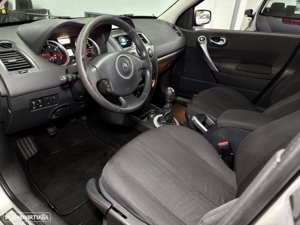 Renault Mégane Break 1.5 dCi Dynamique S - 8