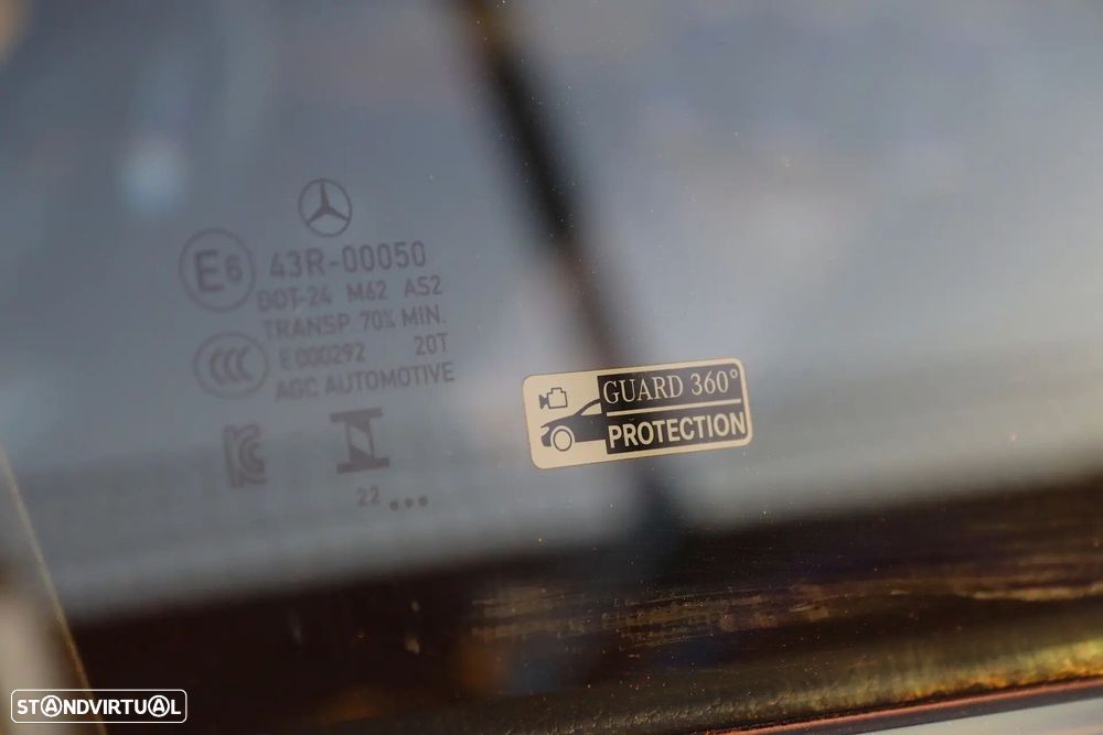 Mercedes-Benz GLC 300 e 4Matic 9G-TRONIC Avantgarde Advanced - 39