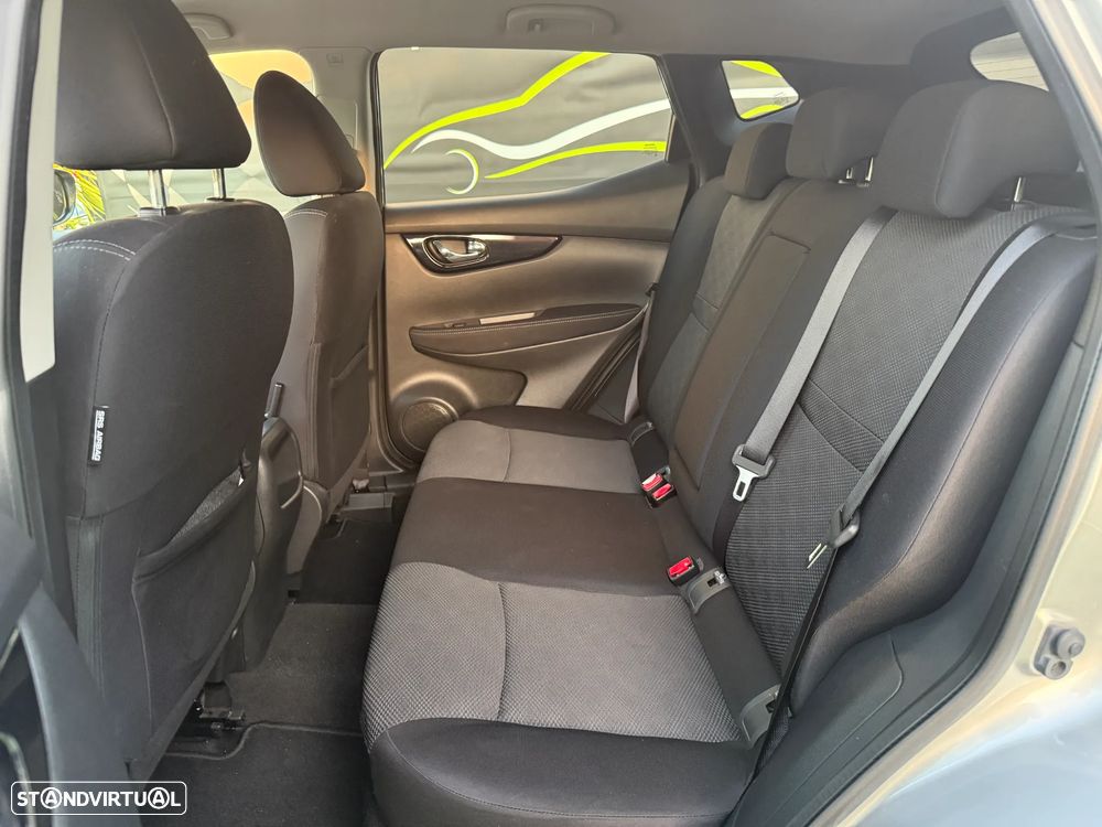 Nissan Qashqai 1.5 dCi N-Connecta - 20