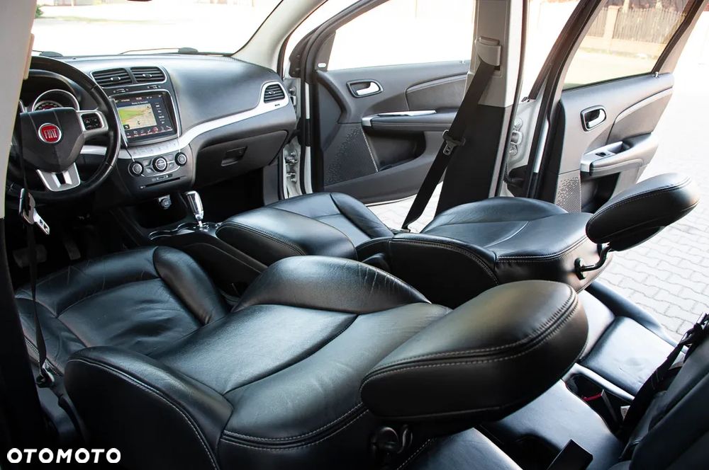 Fiat Freemont 2.0 Multijet 16V DPF Automatik Allrad Black Code - 23