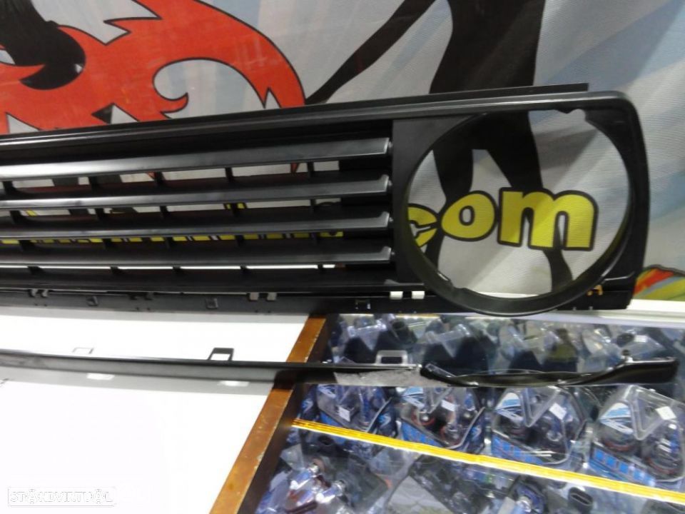 Grelha frontal VW Golf 2 / II sem símbolo em plástico ABS C/ 2anos de Garantia - 21