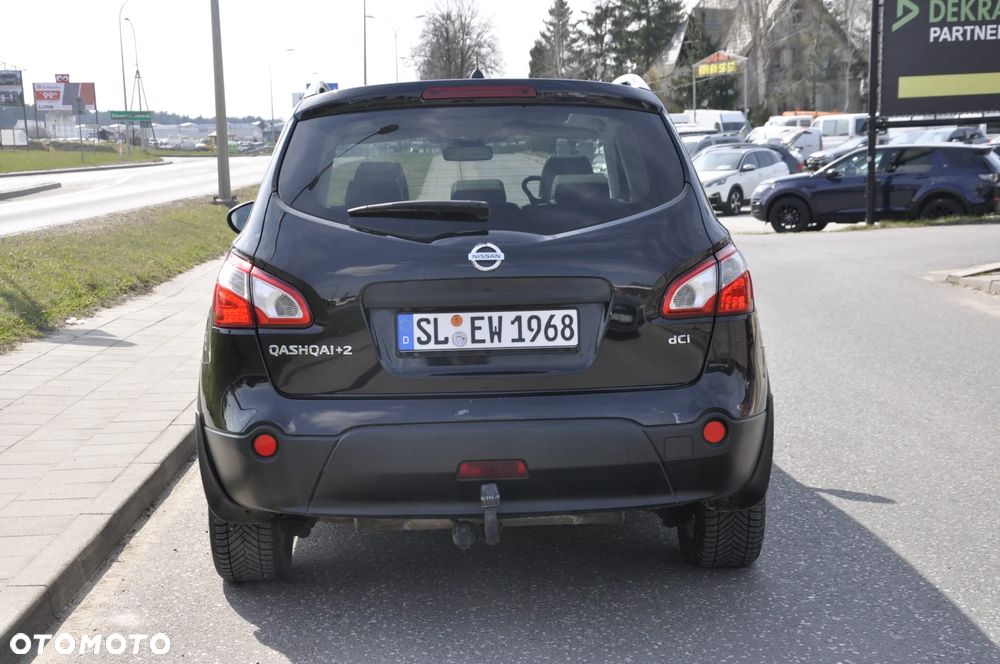 Nissan Qashqai+2 2.0 dCi DPF 4x4 tekna - 9