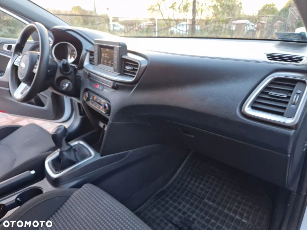 Kia Ceed 1.4 S - 21