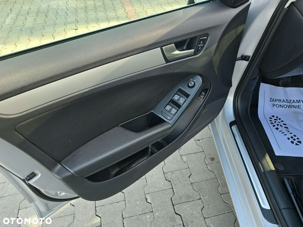 Audi A4 Limousine - 35