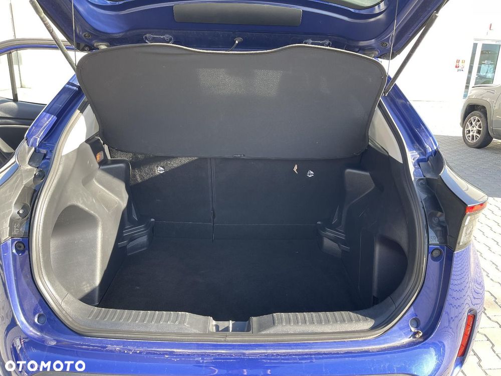 Toyota Yaris Cross - 12