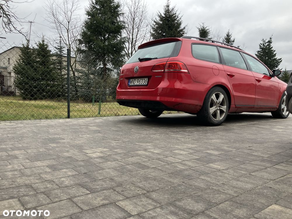 Volkswagen Passat - 4