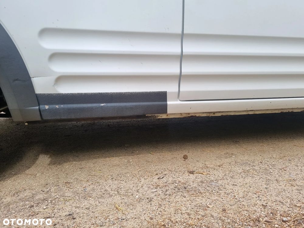 Ford Transit Connect - 21