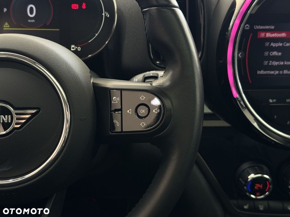 MINI Countryman - 24