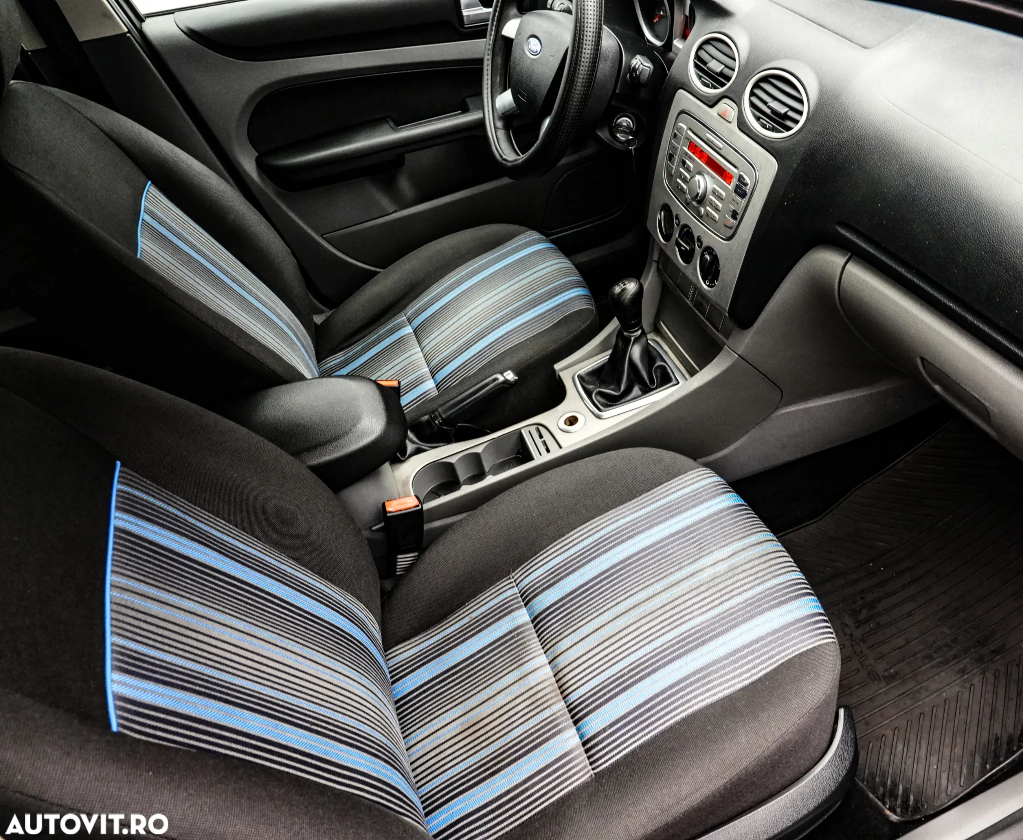 Ford Focus 1.6 TDCi Ambiente - 13
