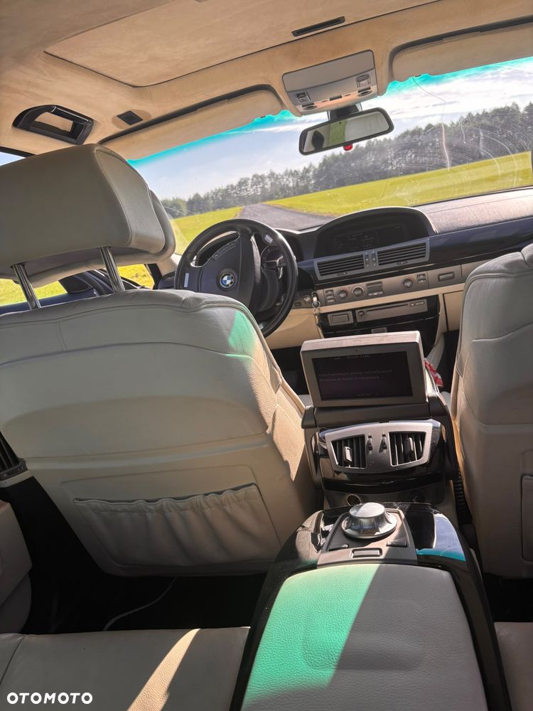 BMW Seria 7 740d - 16