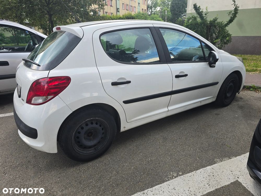 Peugeot 207 1.4 HDi Active - 6