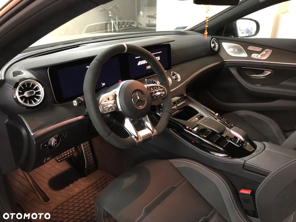 Mercedes-Benz AMG GT - 5