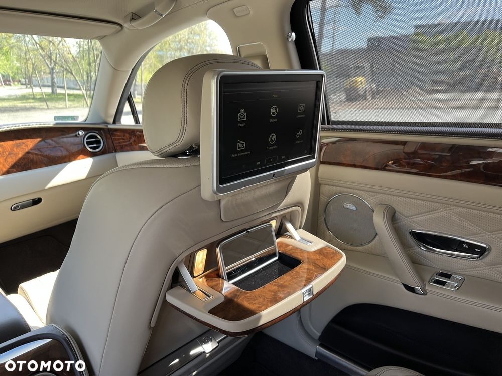 Bentley Flying Spur W12 - 32