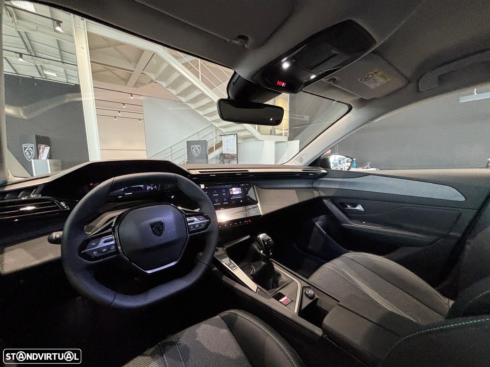 Peugeot 308 1.2 PureTech Allure - 8