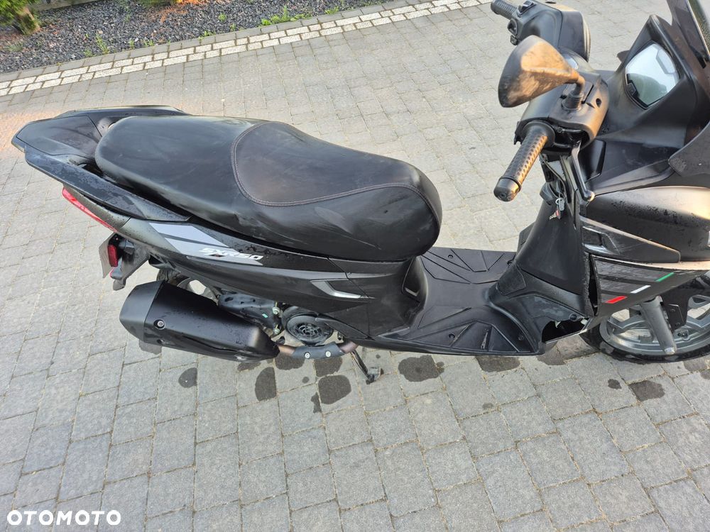 Aprilia SX - 7