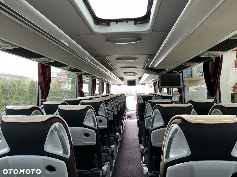 Mercedes-Benz TOURISMO - 37