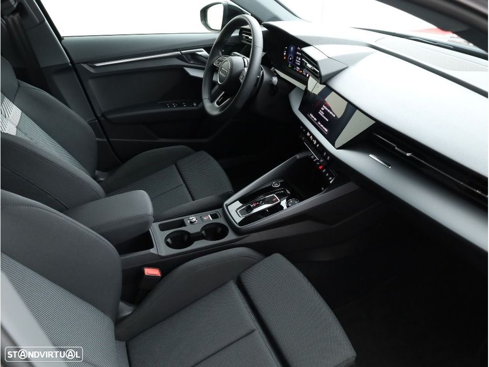 Audi A3 Sportback - 13