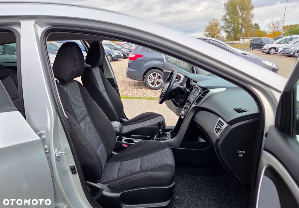 Hyundai i30 - 33