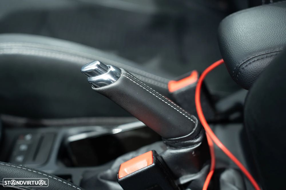 Ford Fiesta 1.5 EcoBoost S&S ST X - 30