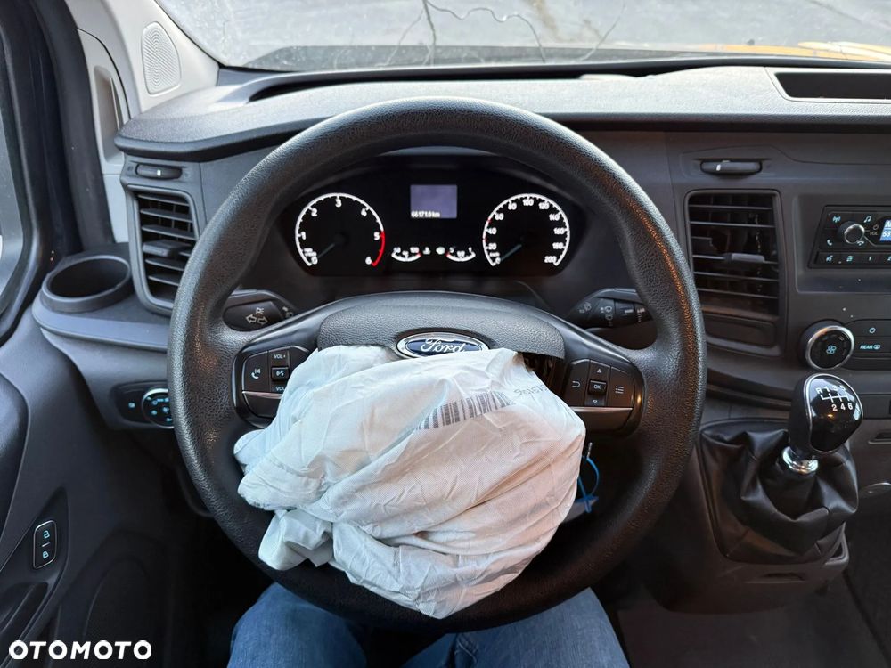 Ford Transit Custom - 14