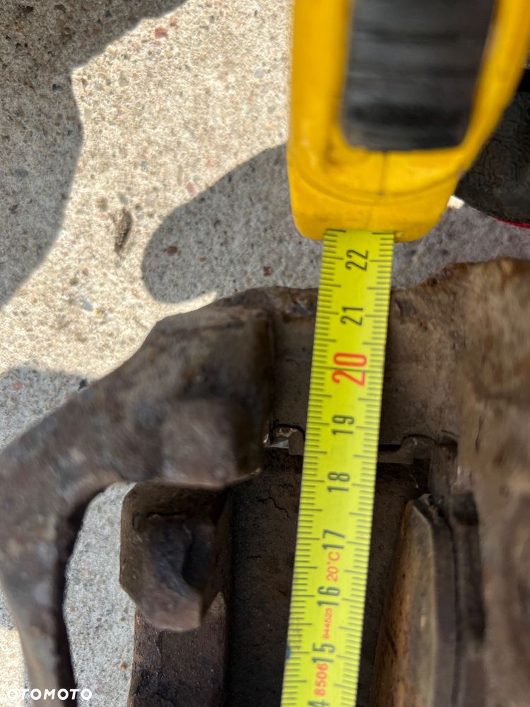 Hamulce przednie 320mm tarcze zaciski Nissan Navara d40 - 6