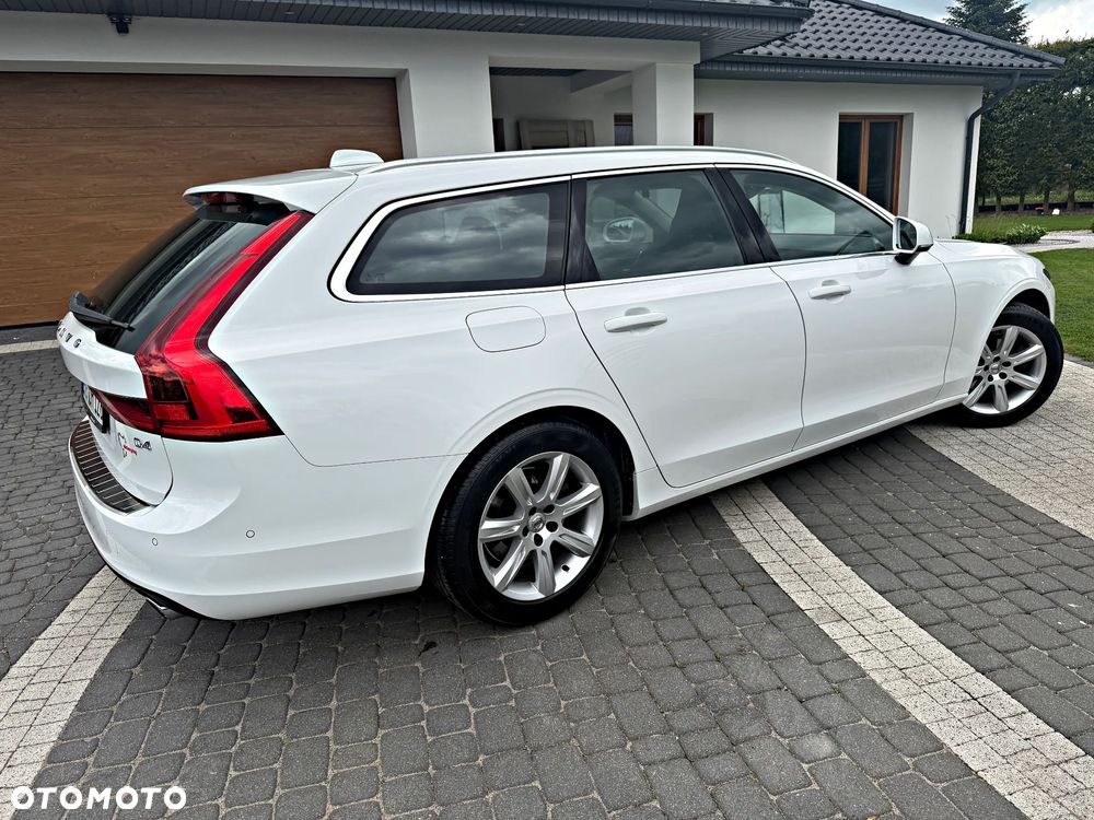 Volvo V90 D4 Geartronic Momentum - 19