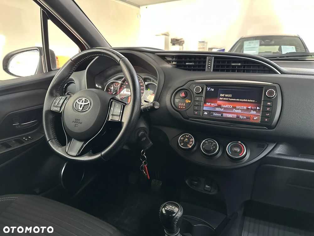 Toyota Yaris 1.33 Selection Passion - 17