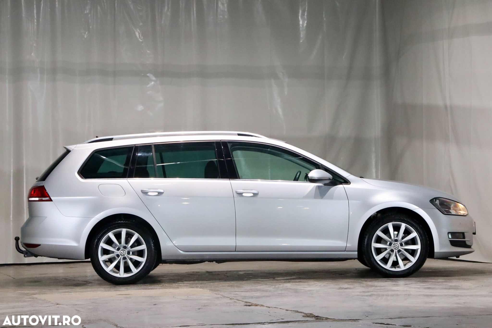 Volkswagen Golf 1.6 BlueTDI DSG Comfortline - 36