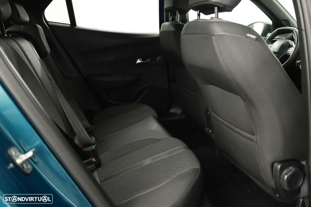 Peugeot 2008 1.2 PureTech Allure - 22