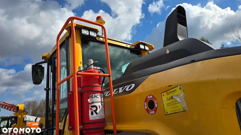 Volvo L110H - 13