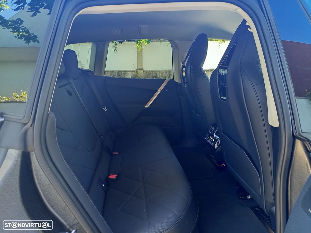 BMW iX xDrive40 - 13