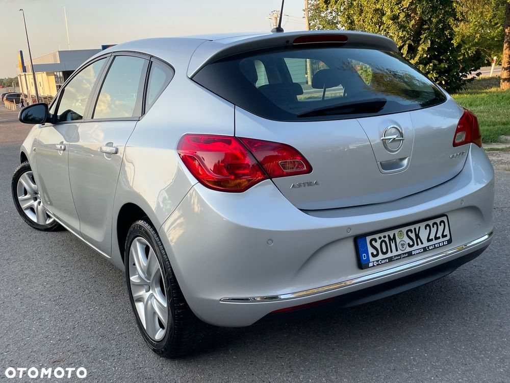 Opel Astra 1.3 CDTI Essentia ecoFLEX - 4