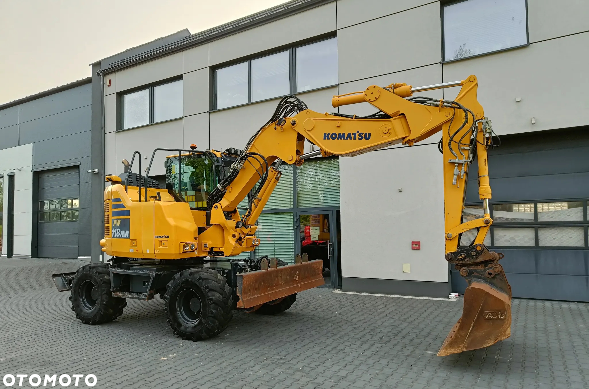 Komatsu PW118MR-11 - 8