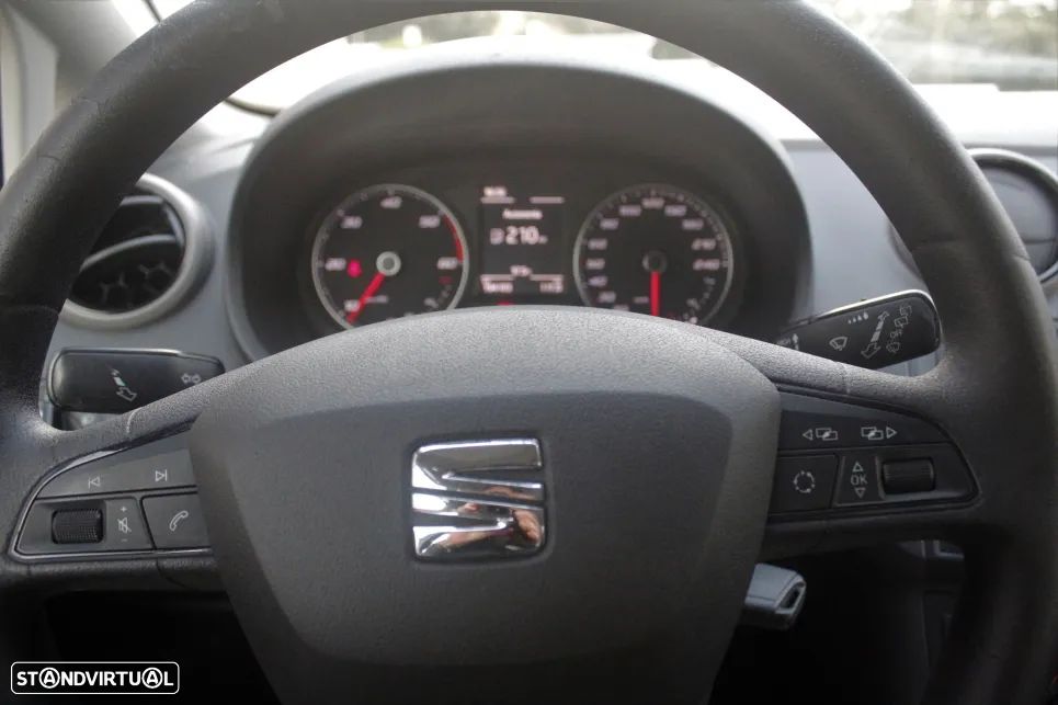 SEAT Ibiza 1.4 TDI Style — fotografia 7
