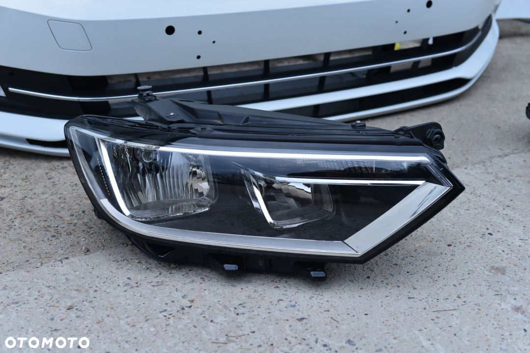 MASKA ZDERZAK BŁOTNIK REFLEKTOR PAS VW PASSAT B8 - 8