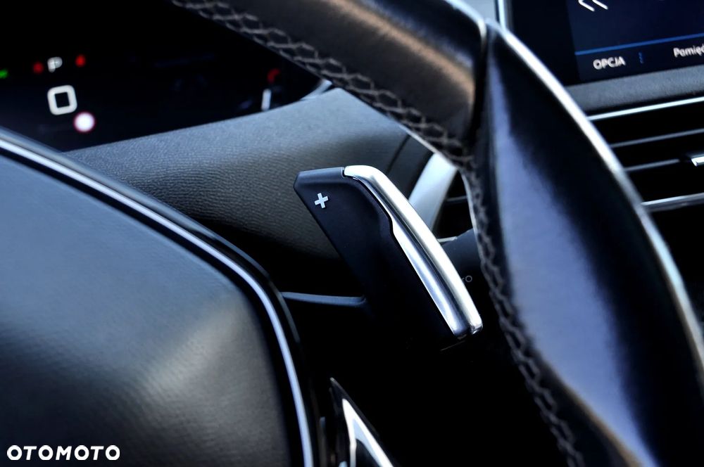 Peugeot 3008 1.2 PureTech Allure S&S EAT8 - 37