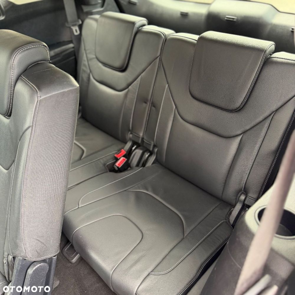 Ford S-Max - 21